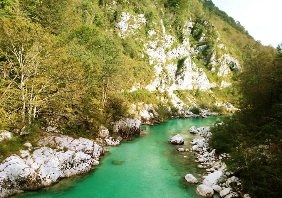 Tretji letniki v Posočju na tretji uri športne vzgoje